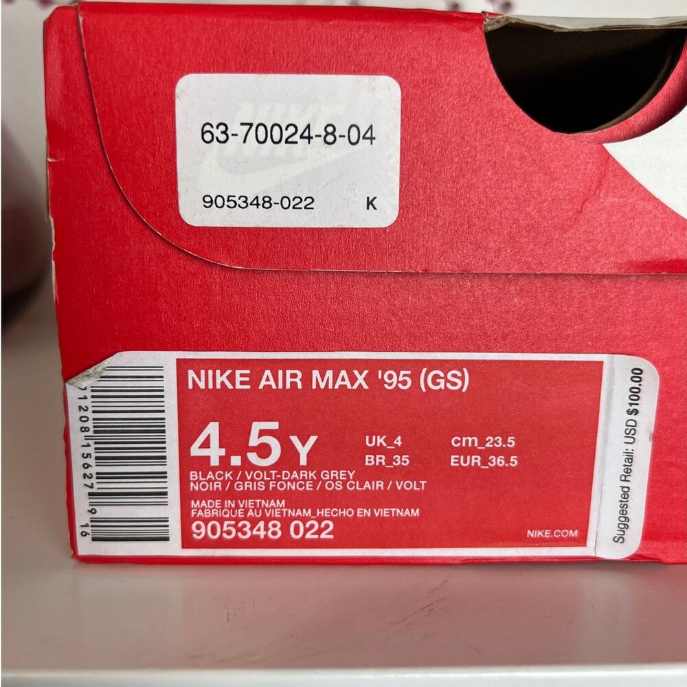 Nike Air Max 95 Boys 4.5Y Streetwear Retro Black Grey Volt Running Sneakers - Picture 11 of 11